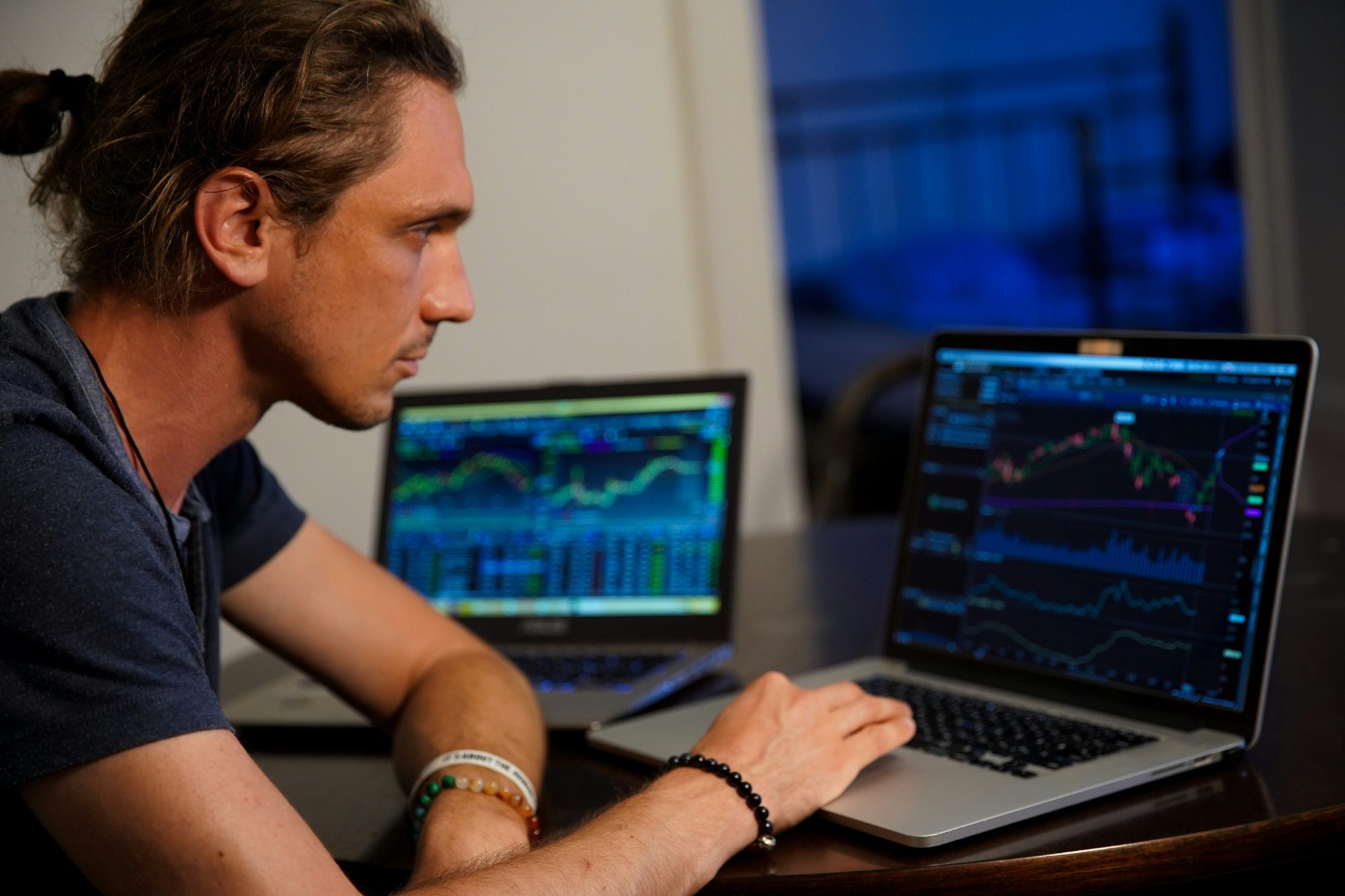Understanding the Stock Market: The Power of Knowledge Through a Stock Market Trading Academy