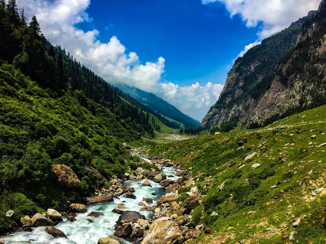 Hampta Pass Trek Guide: Itinerary, Cost, Best Time & Tips for First-Time Trekkers