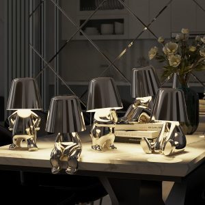 La Lampe de Chevet : Plus Qu’un Simple Luminaire, Une Révolution Tactile au Cœur de Votre Chambre