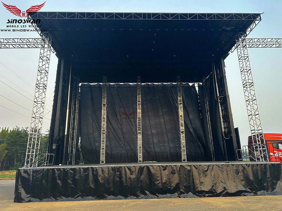 Why Mobile Staging Is a Change for Outdoor Concerts