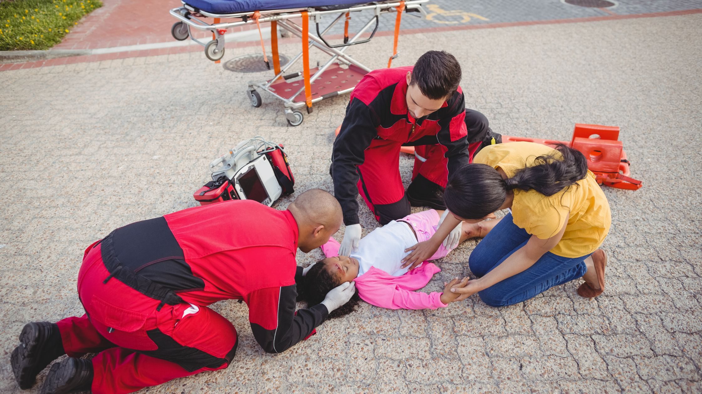 Who Needs Pediatric First Aid and CPR Certification in Texas – and When Is It Legally Required?