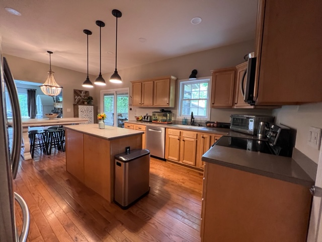 Best Kitchen Cabinet Installation: How Quality Craftsmanship Transforms Your Kitchen