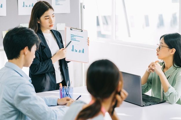 Signs Your Business Urgently Needs a Business Consultant