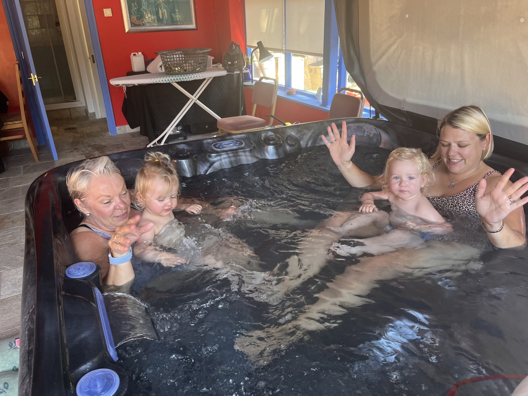 Choosing the Right Hot Tub for Relaxation, Therapy, or Family Use