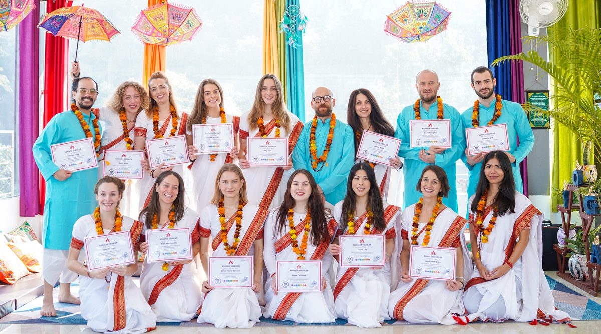 Corso per Insegnanti di Yoga Online: Formazione Completa per Insegnare con Professionalità e Consapevolezza