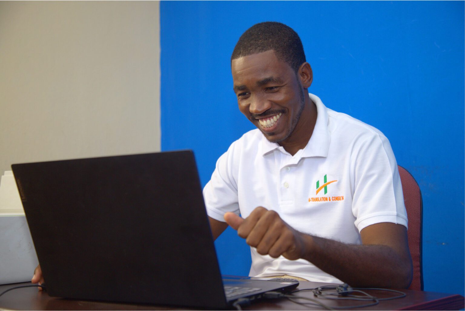 Best Haitian Creole Remote Interpreter for Business